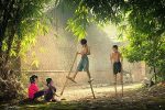 FRIENDSHIP IS A STRONG WEAPON Tình bạn là vũ khí sắc bén nhất