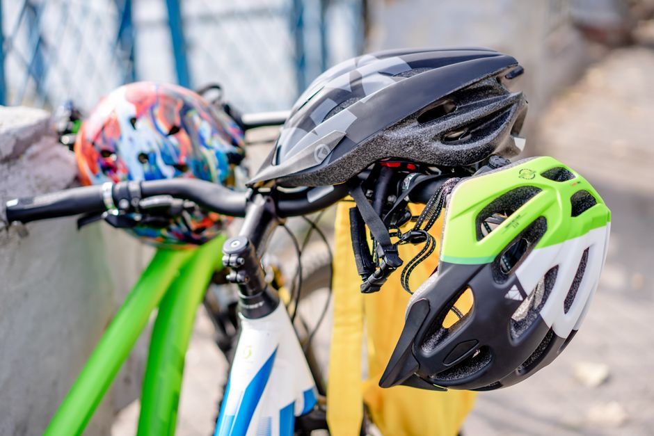 Những chiếc mũ bảo hiểm nhiều màu sắc